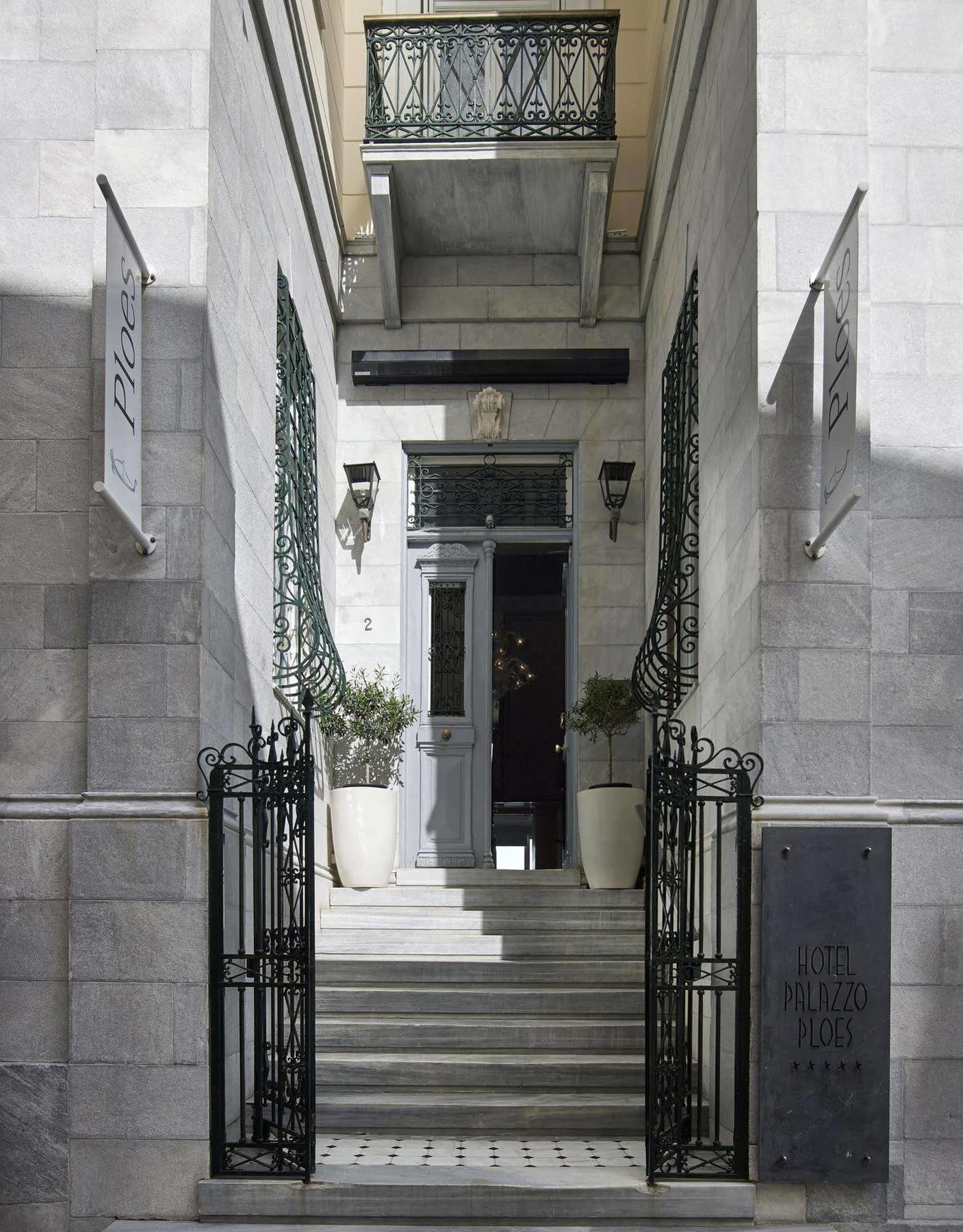 Hotel Ploes إرموبولّي المظهر الخارجي الصورة